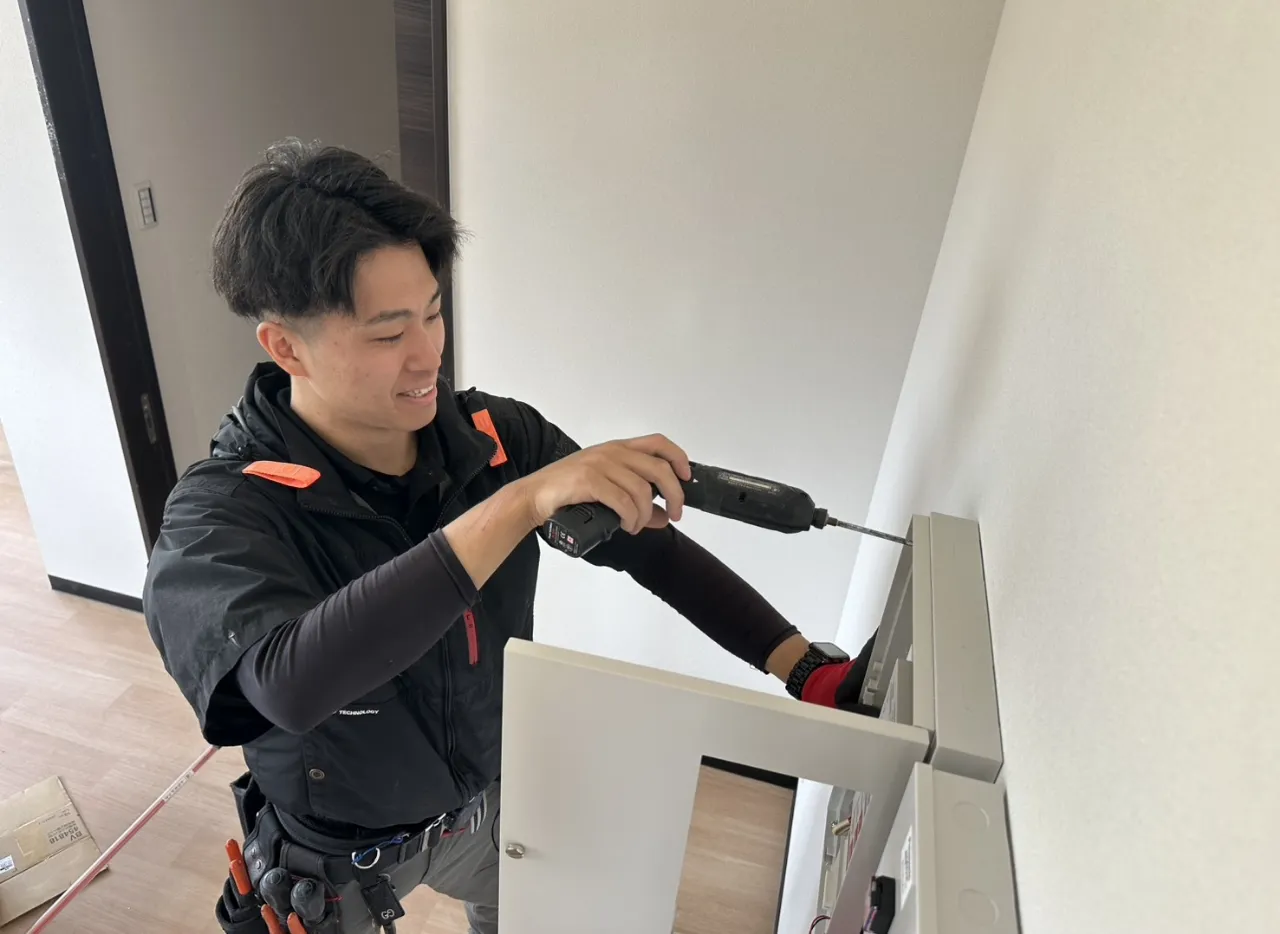 電気工事士 / 竹村優翔